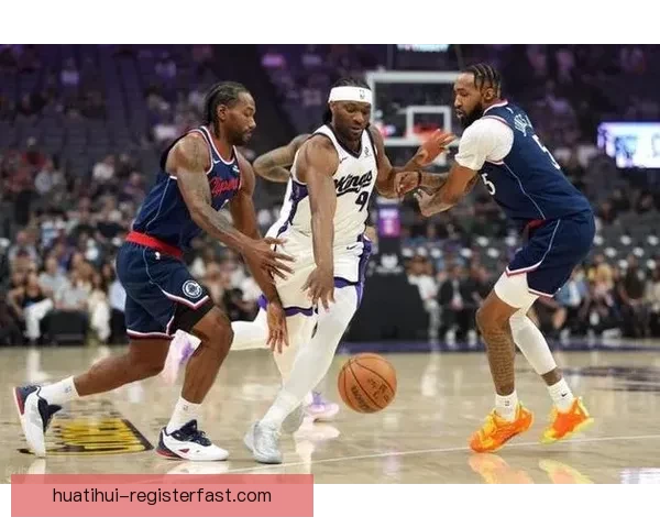 泰伦-卢承诺继续执教快船 将全力保障邓恩合同权益